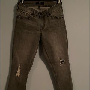 Grey cookie Johnson jeans.